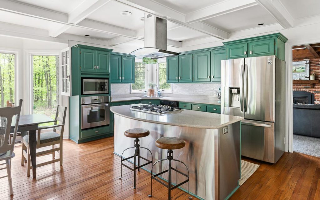 Glen Lake Drive, Real Estate Photography Danielle Doepke